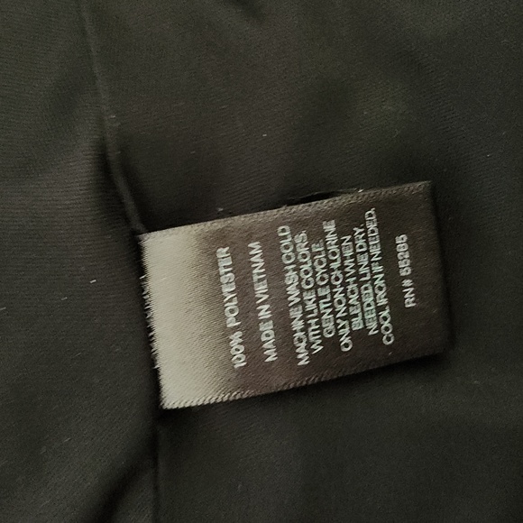 EXPRESS FLORAL DRESS 👗 ✨️ - Picture 7 of 7